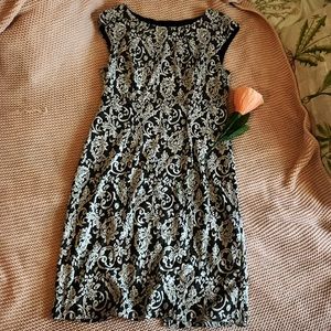 sleeveless black & white floral dress